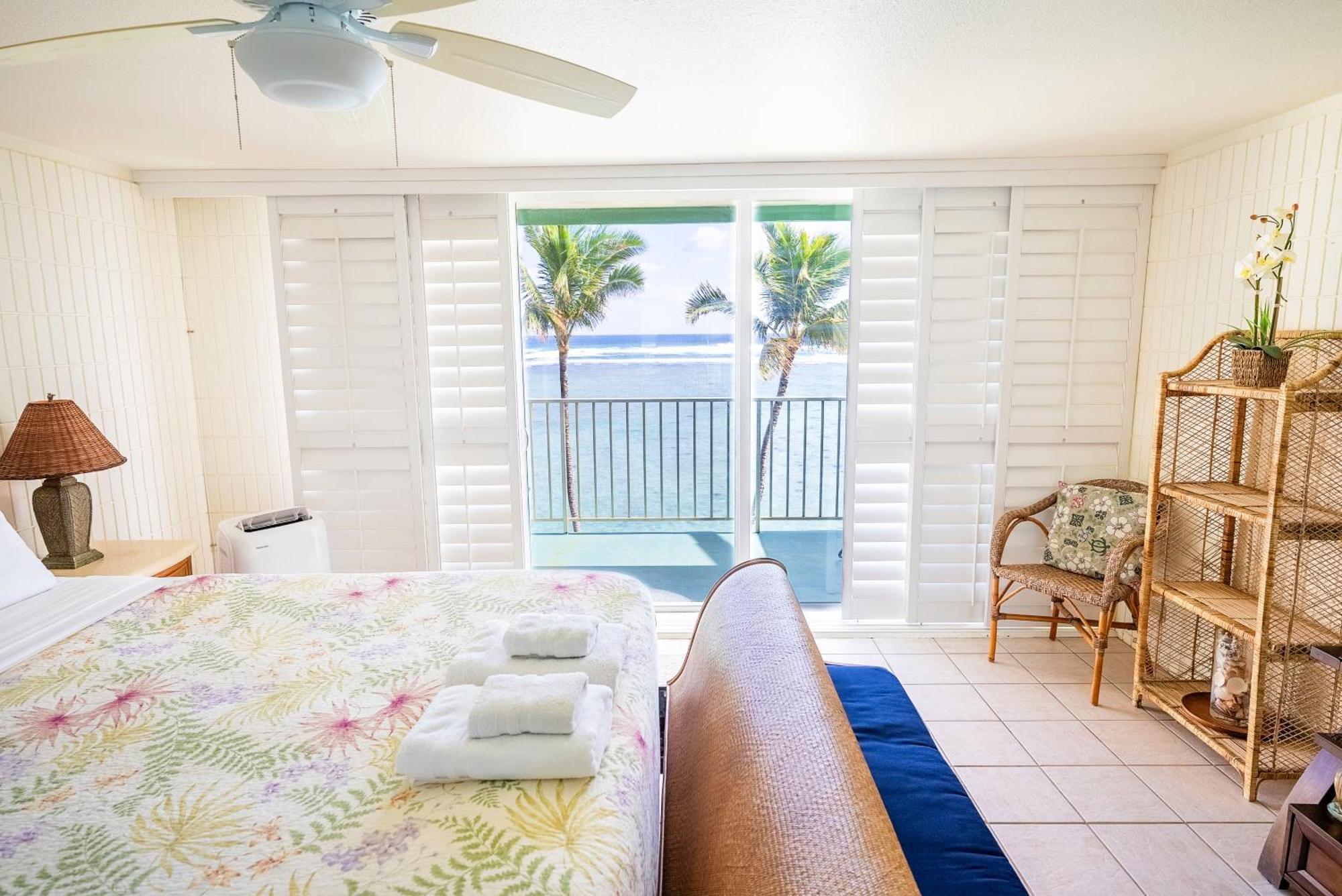 Pats At Punalu'U Aparthotel Hau'ula Exteriör bild